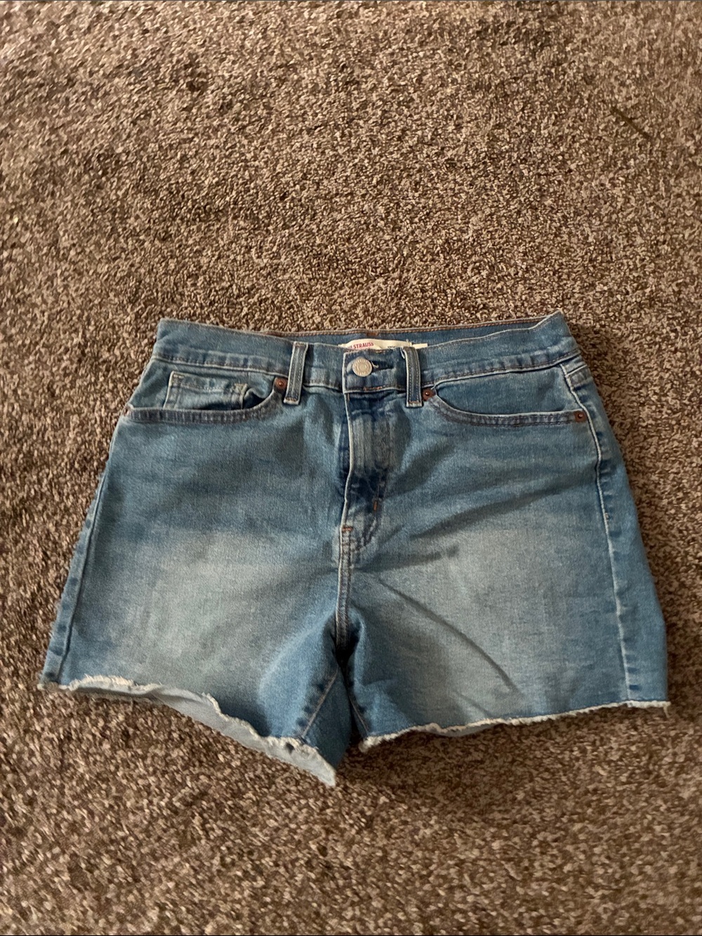 Levi Jean Shorts Mid Waist Woman’s Size 4